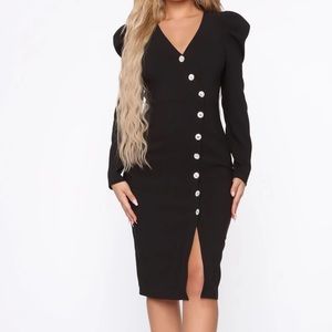 Fashion Nova Choose Me Midi dress. Size S